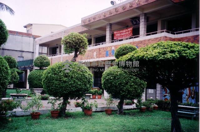 2003年校園景觀-3藏品圖，第1張