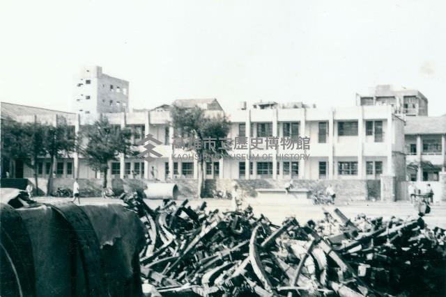 高雄市立鹽埕國民小學校園景觀-2藏品圖，第1張