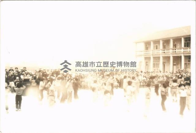 學生跳土風舞活動藏品圖，第1張