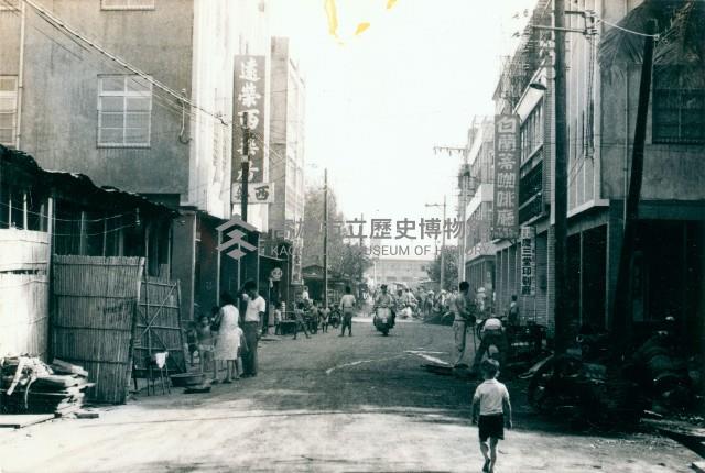 高雄鹽埕區莒光街景像-3藏品圖，第1張