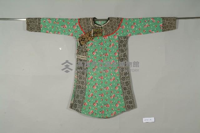 魯凱族刺繡紋長衣藏品圖，第1張