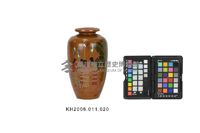 黃地貝殼鑲嵌彩繪杵歌紋漆瓶藏品圖，第1張