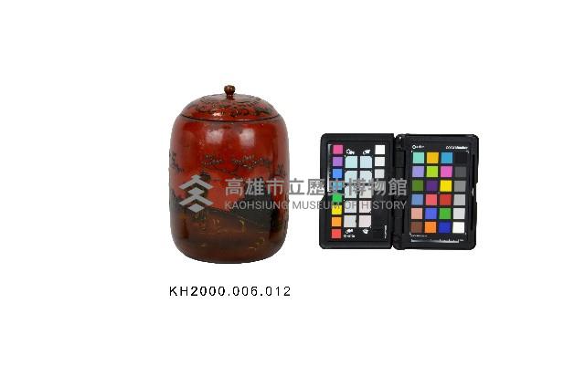 朱漆堆彩人物嬉戲紋蓋罐藏品圖，第1張