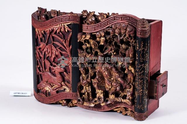 黑紅鎏金書卷透雕立式香筒藏品圖，第1張