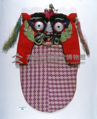 紅綢地夾棉虎頭風帽藏品圖，第1張