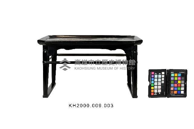 黑漆鑲貝蘭花紋花台藏品圖，第1張