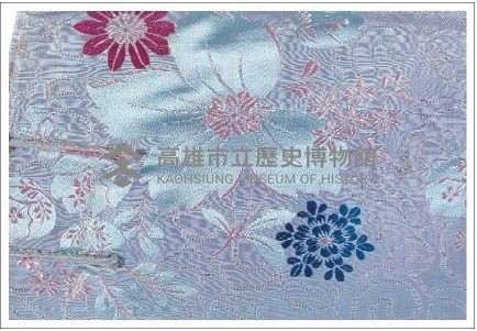 粉紫提花錦地立領大襟七分寬袖女衫藏品圖，第4張