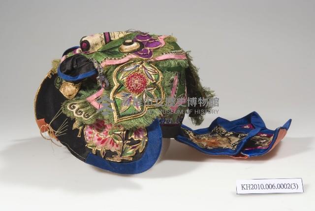 黑緞地青綠色頂立體雙虎造型童帽藏品圖，第3張
