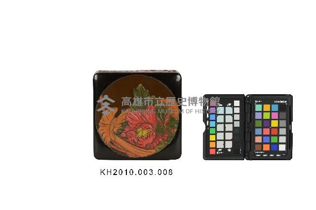 雕刻彩繪花卉紋方形漆盤藏品圖，第2張