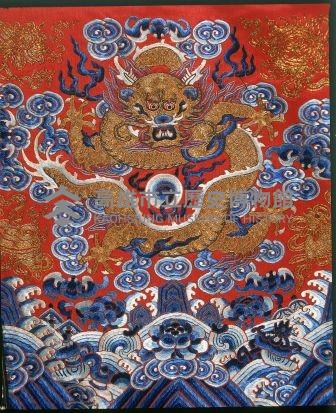 紅緞地五彩金繡龍鳳紋馬面裙藏品圖，第2張