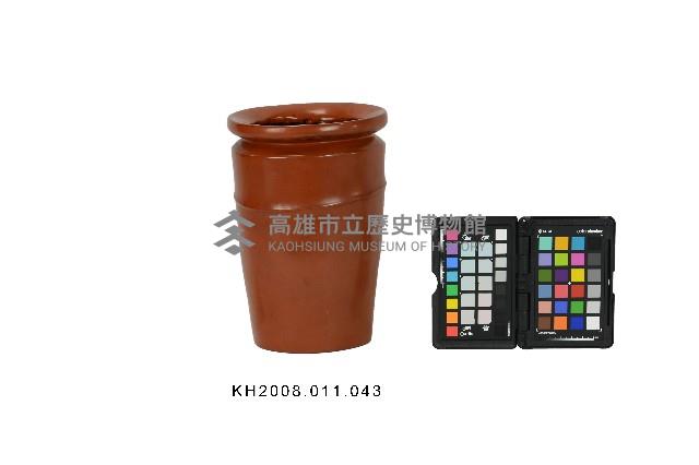 竹胎雕刻竹節紋朱漆瓶藏品圖，第2張