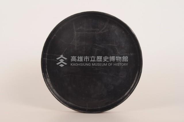 朱漆戧刻錦地菊花紋圓盒藏品圖，第5張