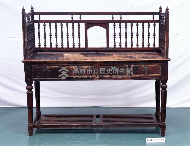 車枳圍籬掌櫃桌藏品圖，第1張