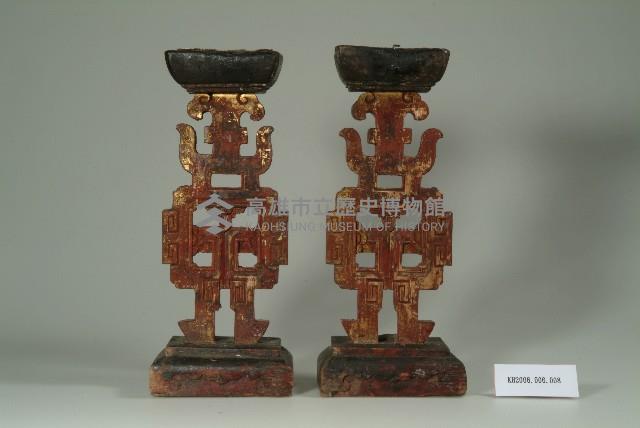 朱漆貼金壽字紋燭臺藏品圖，第1張