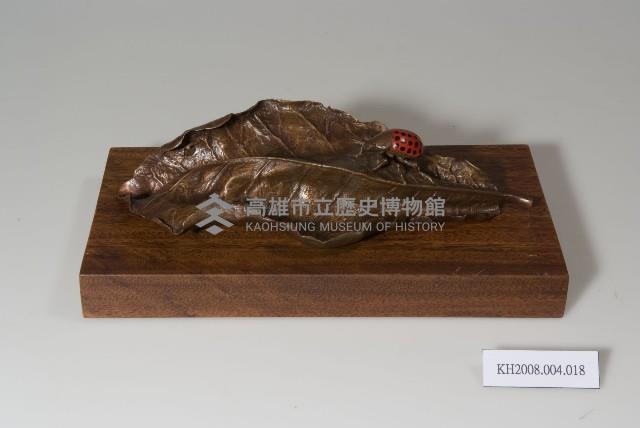 銅雕：落葉歸根藏品圖，第1張