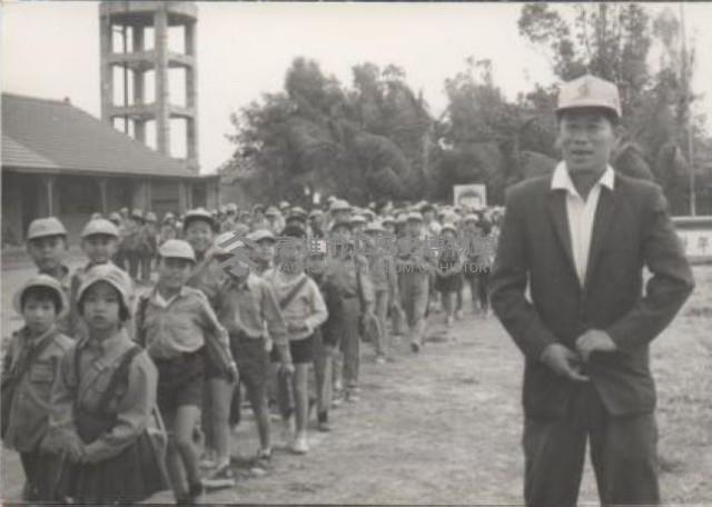 鳳鳴國小學生放學-1藏品圖，第1張