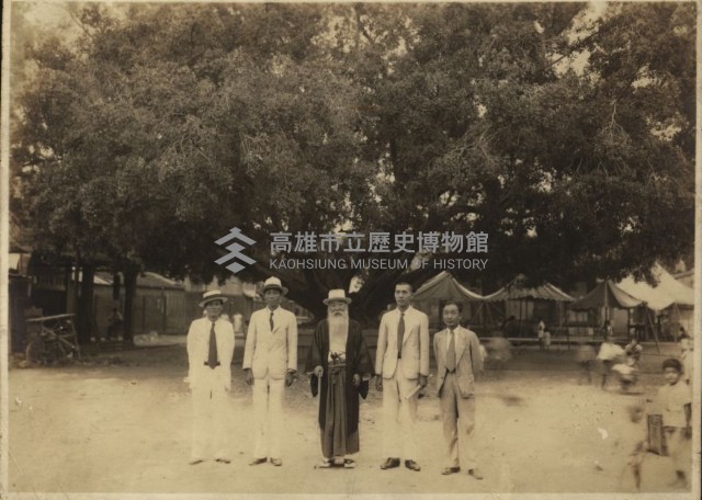 媽祖廟埕合影藏品圖，第1張