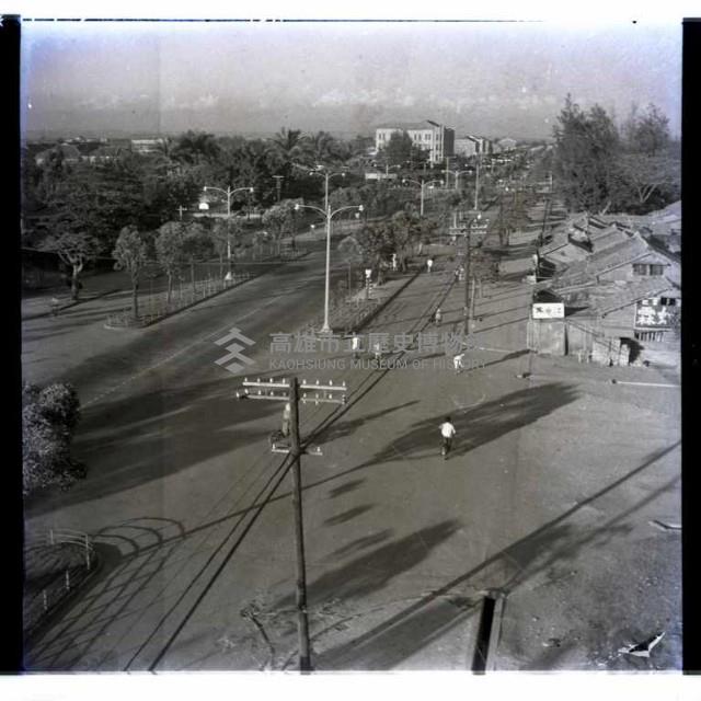 高雄市中正四路上大樓藏品圖，第1張