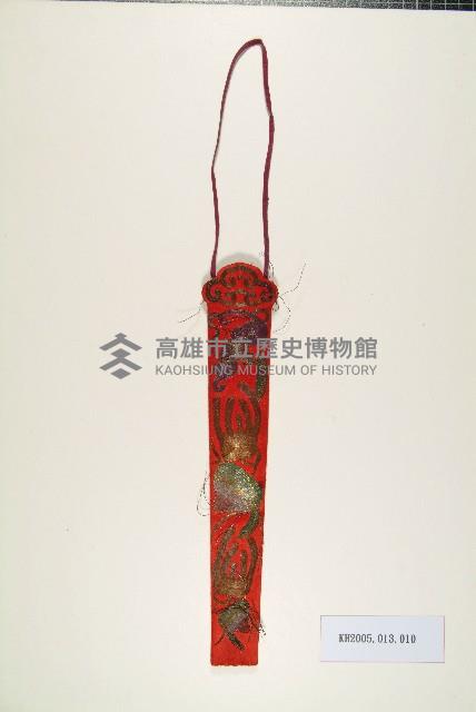 紅緞地盤金彩繡扇袋藏品圖，第1張