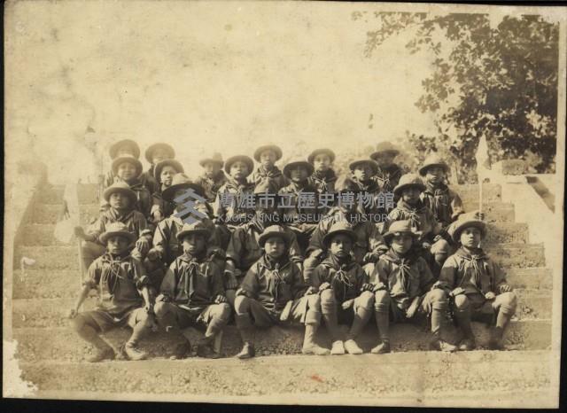 旗山郡聯合少年團戶外教學合影藏品圖，第1張