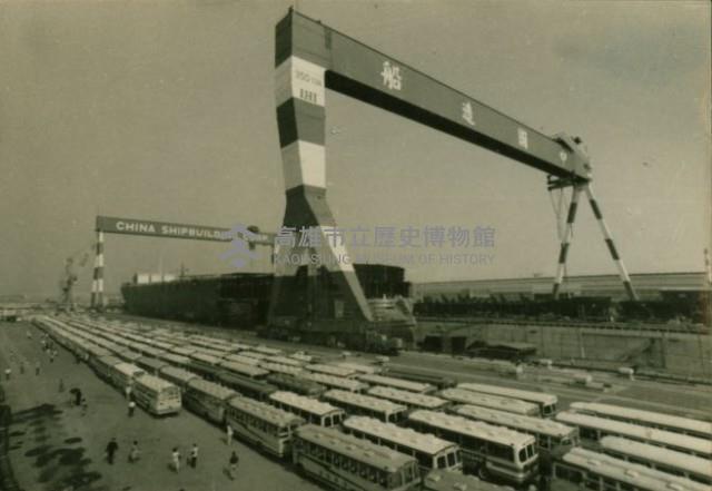 雙十國慶回國僑胞參觀中國造船藏品圖，第1張