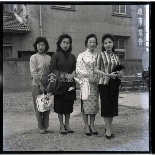 臺灣婦女衣著藏品圖，第1張