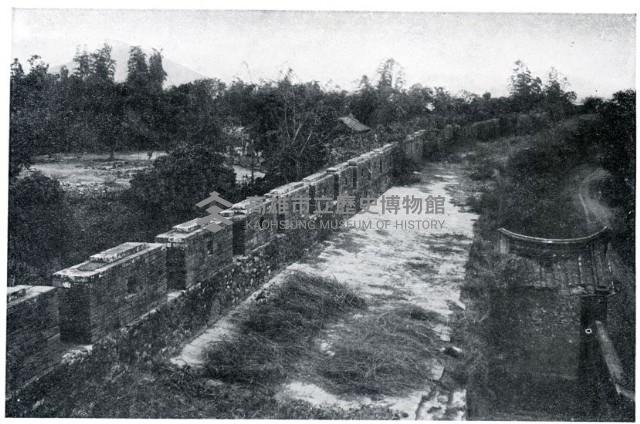 高雄舊城壁藏品圖，第1張