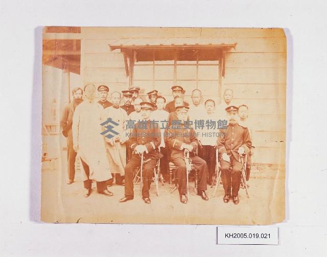 北門公學校師生合照藏品圖，第1張