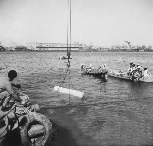 安裝水中模板藏品圖，第1張