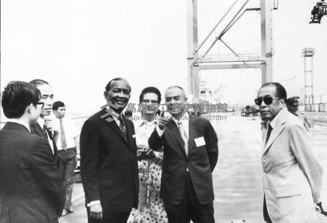 巴貝多德督史高特及夫人蒞高雄港參觀訪問藏品圖，第1張