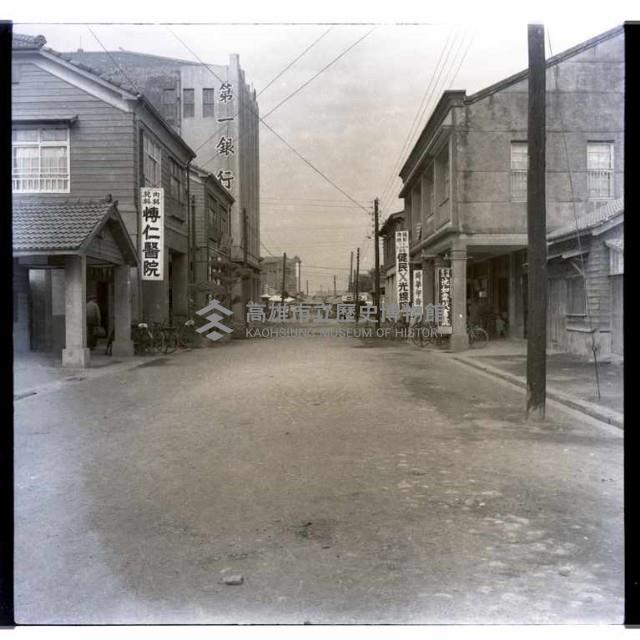 楊金虎在高雄市瀨南街的博仁醫院藏品圖，第1張