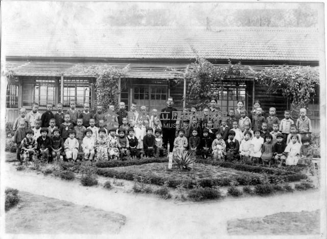 日治時期的岡山公學校幼稚園藏品圖，第1張