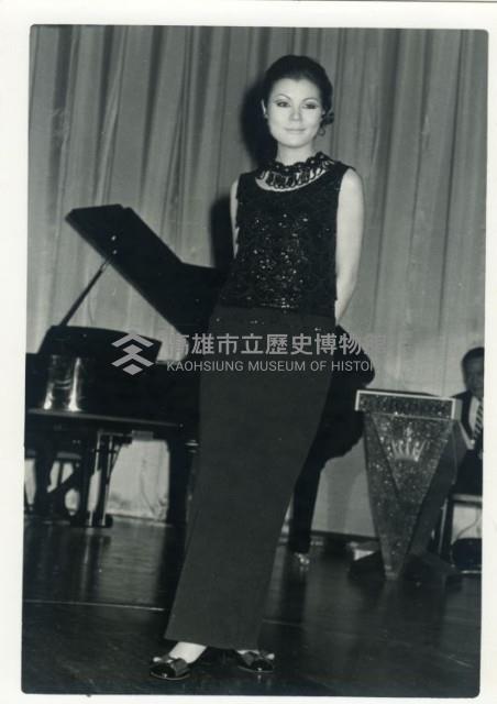 高雄國際婦女會首創慈善服裝發表會-25藏品圖，第1張