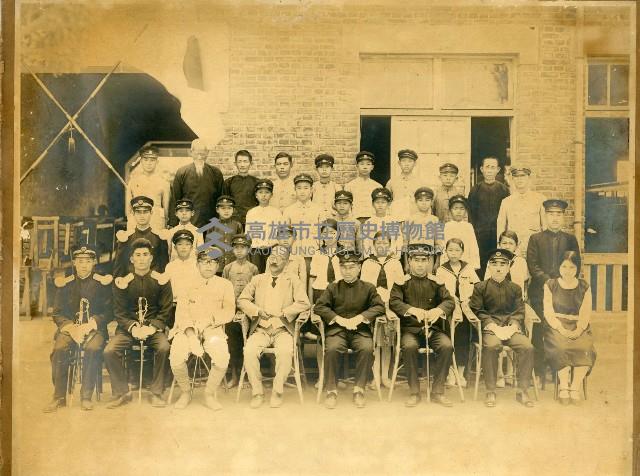 日治時期學生紀念合影藏品圖，第1張