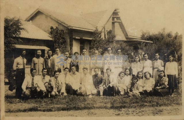 岡山第一國民學校（光復合影）藏品圖，第1張