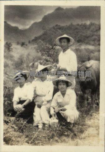 出遊留影藏品圖，第1張