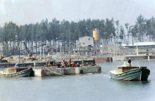 沈箱放置藏品圖，第1張