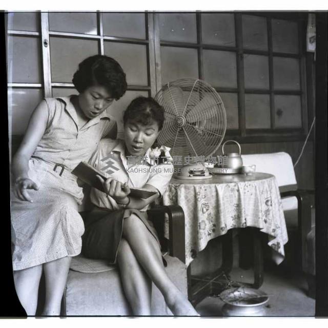 日據時代用的電扇和茶壺藏品圖，第1張