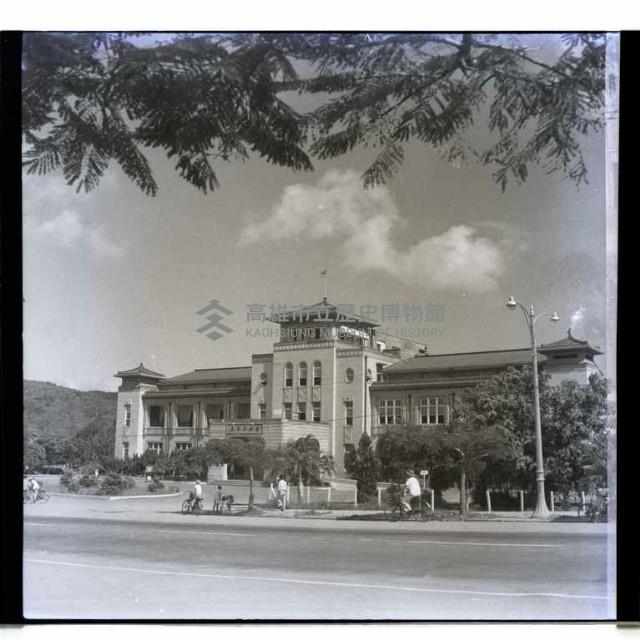高雄市政府廣場（舊市政府）藏品圖，第1張