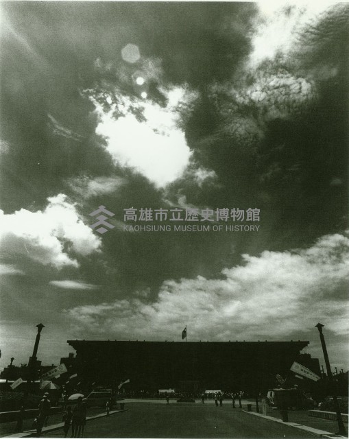 高雄市立文化中心-2001年蔡高明攝影展打狗風情展覽場地藏品圖，第1張