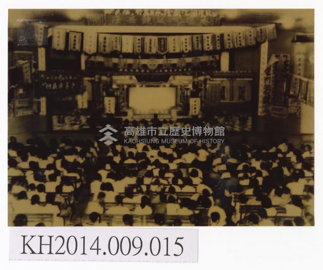 東華皮影戲團於臺中縣烏日戲院演出盛況藏品圖，第1張