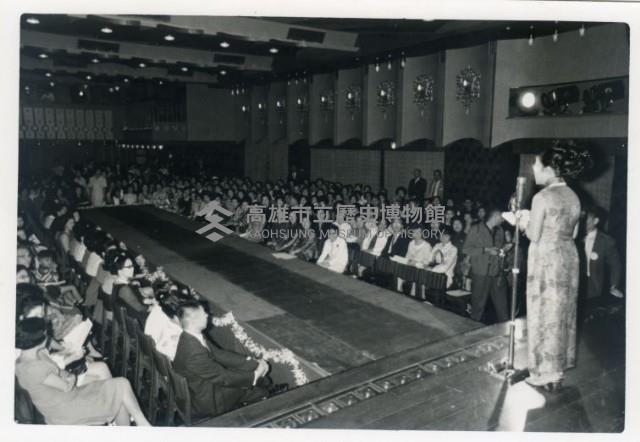 高雄國際婦女會首創慈善服裝發表會-3藏品圖，第1張