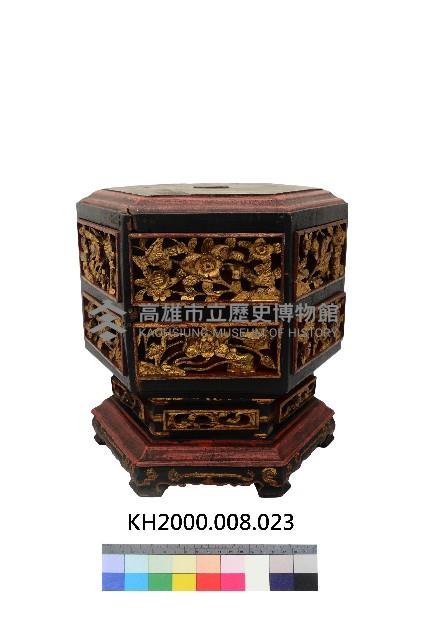 金雕花鳥紋糕餅座藏品圖，第1張