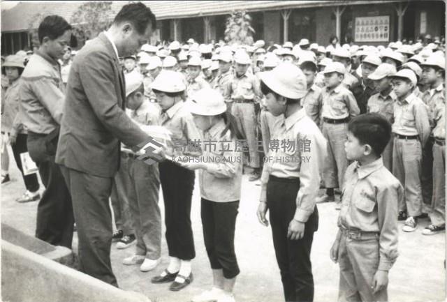 鳳鳴國小頒獎-11藏品圖，第1張