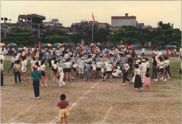 高雄市鳳鳴國小暨社區運動大會－捉公雞藏品圖，第1張