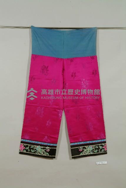 紅紫綢地鑲邊彩繡女褲藏品圖，第1張