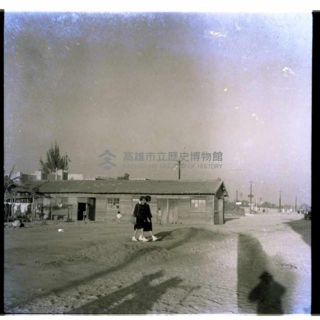 高雄市新興女中校地藏品圖，第1張