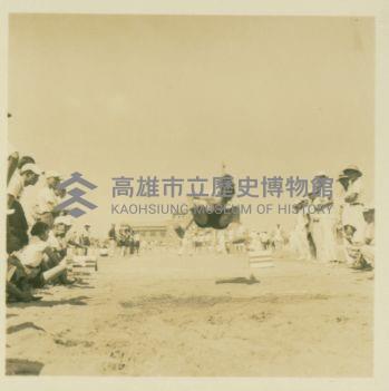 第五屆全省運動大會特撮高雄市體育場內含照片48張藏品圖，第16張