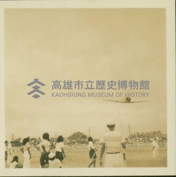 第五屆全省運動大會特撮高雄市體育場內含照片48張藏品圖，第42張