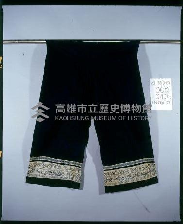 深青棉地彩繡緄邊大襟女衫、褲藏品圖，第2張